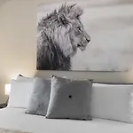 Nyaraló Byron, Private Pool, Walking Distance To Puerto Banus Marbella