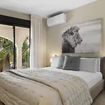 Byron, Private Pool, Walking Distance To Puerto Banus Holiday home