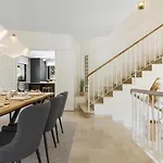 Nyaraló Byron, Private Pool, Walking Distance To Puerto Banus Marbella