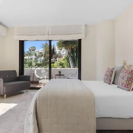 Byron, Private Pool, Walking Distance To Puerto Banus Marbella