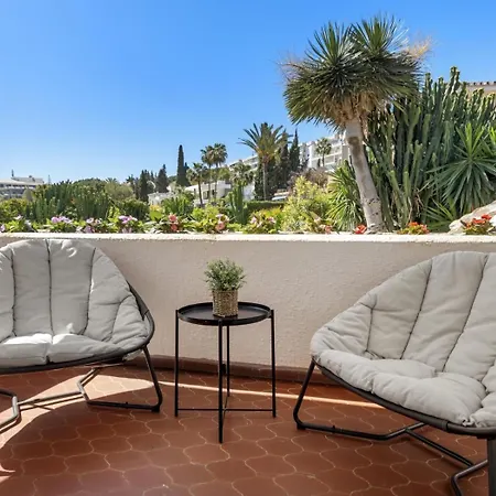 Byron, Private Pool, Walking Distance To Puerto Banus Holiday home