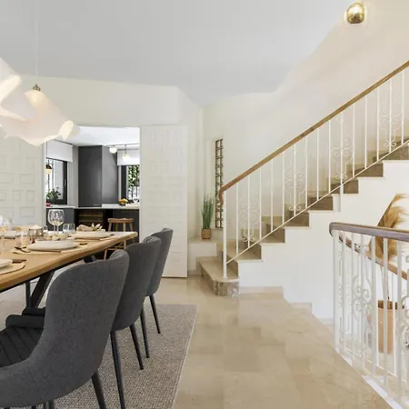 Tatil Evi Byron, Private Pool, Walking Distance To Puerto Banus Marbella
