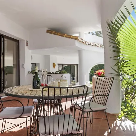 Byron, Private Pool, Walking Distance To Puerto Banus Casa vacanze Marbella