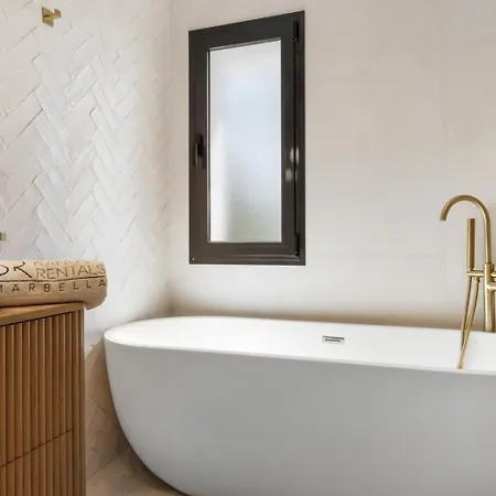 Byron, Private Pool, Walking Distance To Puerto Banus Prázdninový dům *