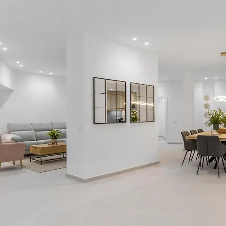 Byron, Private Pool, Walking Distance To Puerto Banus