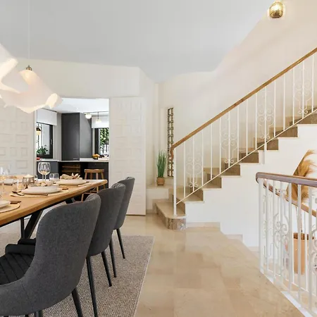 Casa vacanze Byron, Private Pool, Walking Distance To Puerto Banus Marbella