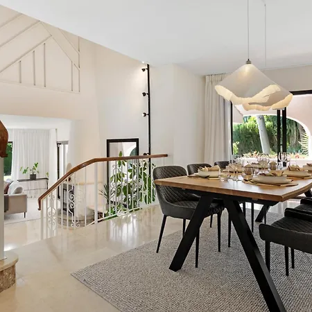 Byron, Private Pool, Walking Distance To Puerto Banus Marbella