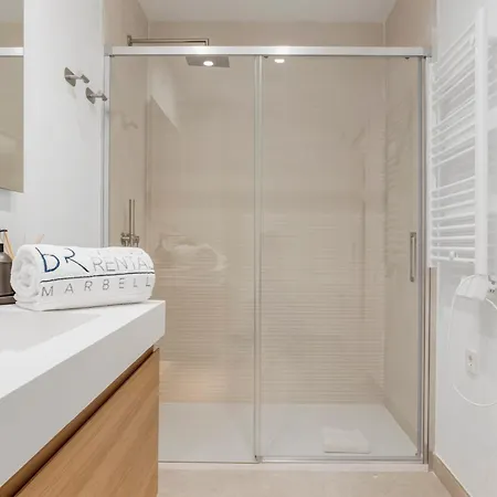 Byron, Private Pool, Walking Distance To Puerto Banus 別荘