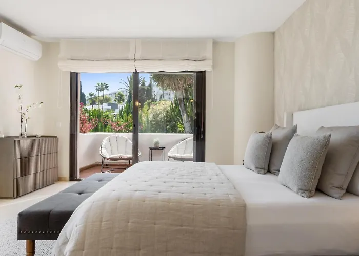 Byron, Private Pool, Walking Distance To Puerto Banus Дом отдыха