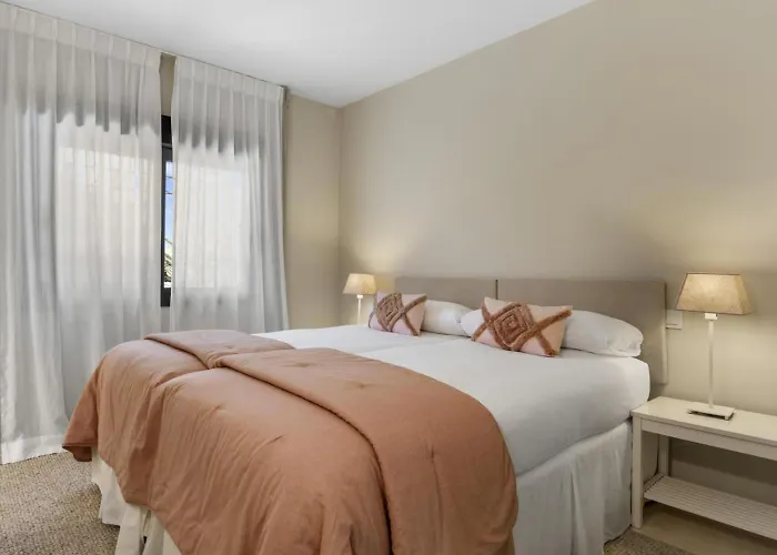Byron, Private Pool, Walking Distance To Puerto Banus