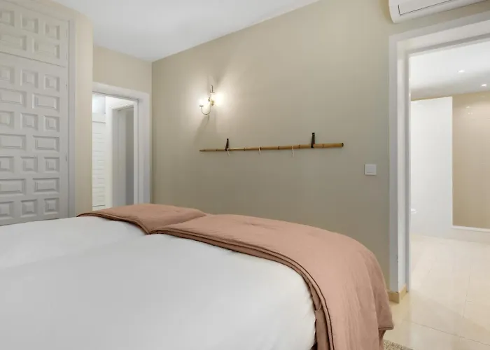 Дом отдыха Byron, Private Pool, Walking Distance To Puerto Banus *