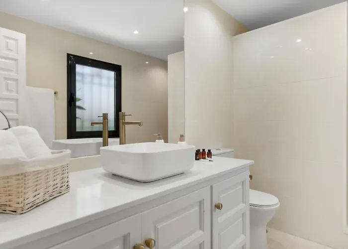 Дом отдыха Byron, Private Pool, Walking Distance To Puerto Banus