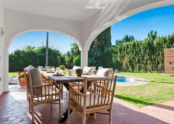 Byron, Private Pool, Walking Distance To Puerto Banus Дом отдыха *