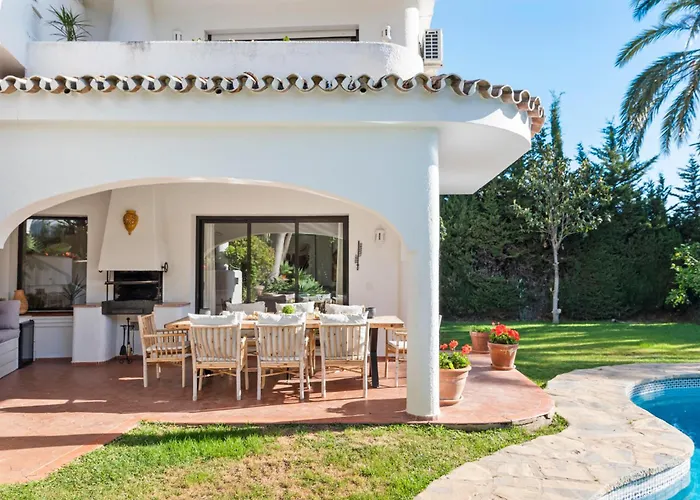 Byron, Private Pool, Walking Distance To Puerto Banus Holiday home *