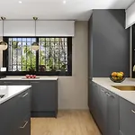 Дом отдыха Byron, Private Pool, Walking Distance To Puerto Banus *