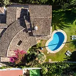 Byron, Private Pool, Walking Distance To Puerto Banus * Марбелья