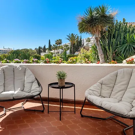 Byron, Private Pool, Walking Distance To Puerto Banus Hébergement de vacances