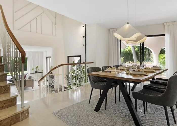 Byron, Private Pool, Walking Distance To Puerto Banus Marbella